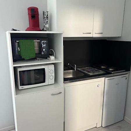 Studio 1 Piece Bussang Luaran gambar