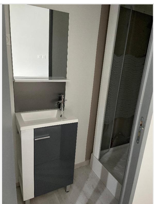 Studio 1 Piece Bussang Luaran gambar